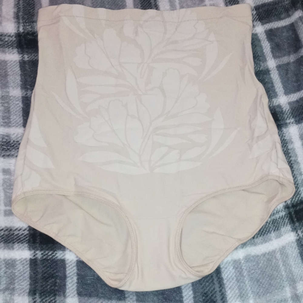 Maidenform Body Shaper